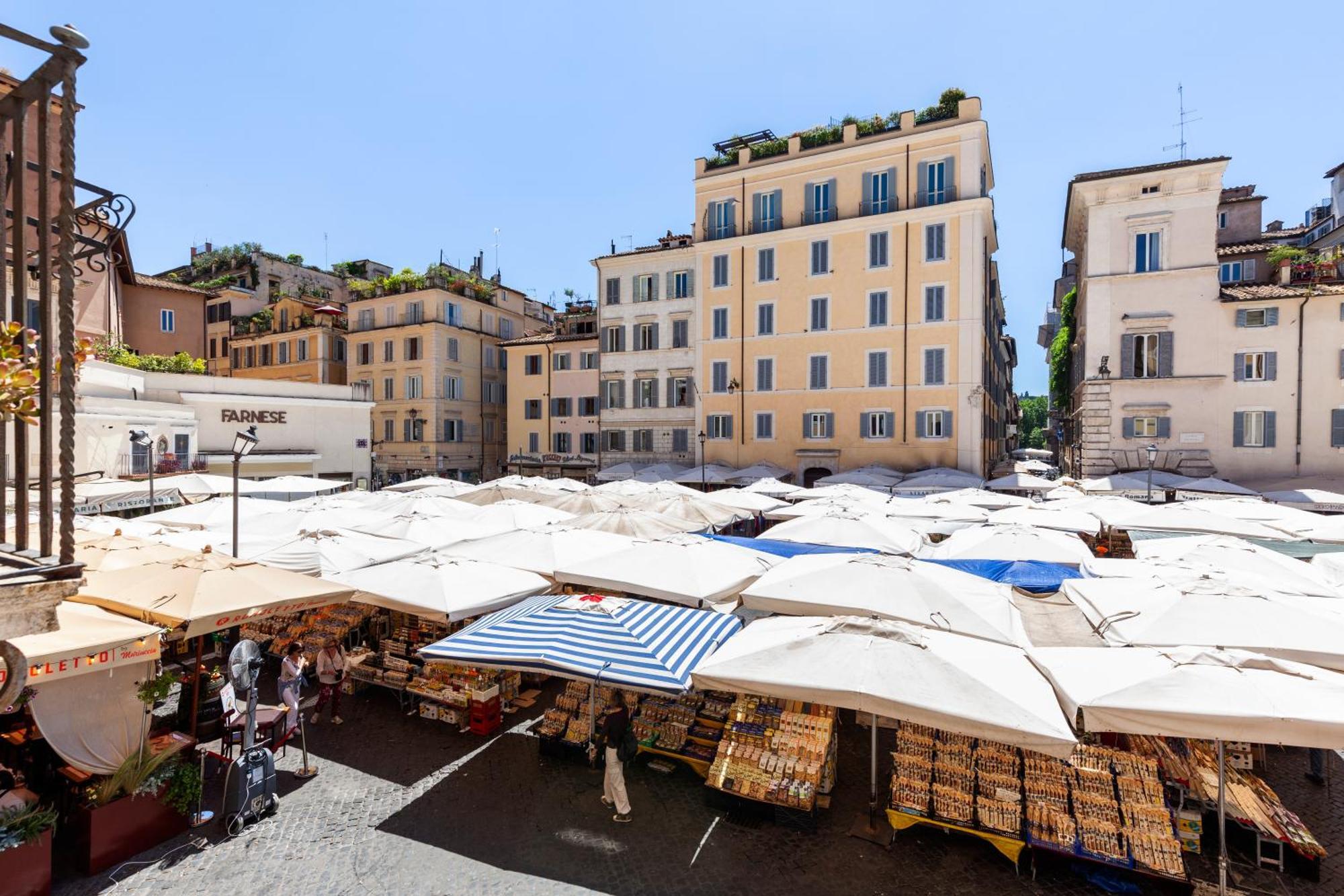 Apartmán Campo Dei Fiori Elite Luxury For 10 Guests Řím Exteriér fotografie